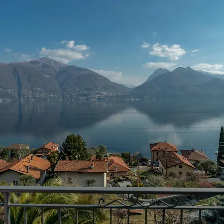 Classy Wifi, Parking & Stunning View! Apartment Acquaseria